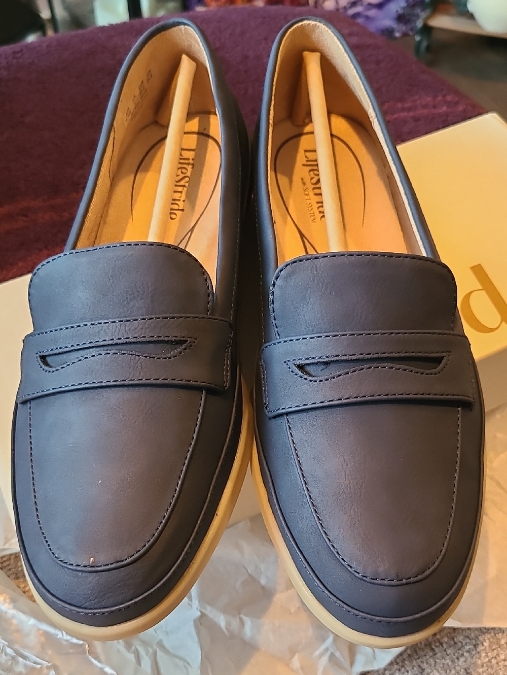 Life Stride Women’s Navy Blue Slip-On Penny Loafers 9.5 Wide
